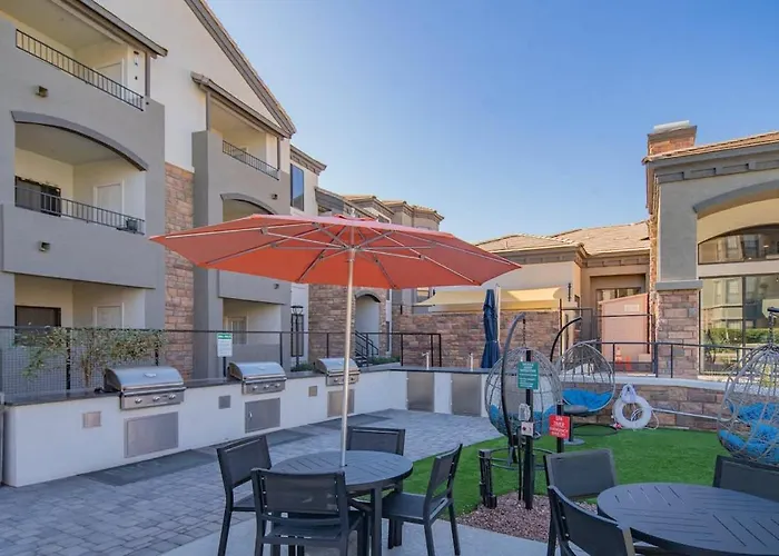 Lavish 3bd King Bed With Pool, Hot Tub, Gym, Parking Glendale